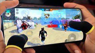 HANDCAME ️ iPhone 12 SOLO VS SQUAD Free Fire Gameplay