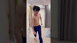 两个小爱莎