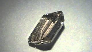 GemSelect Video Review: 6 ct rainbow scapolite