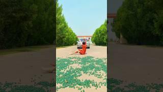 Akar car vali ki jan bach gia #ytshorts #viralvideo #shorts #trendingshorts #pakistan #india #usa
