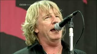 Status Quo - Rain, Glastonbury Festival 28th June 2009