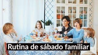 Rutina de sábado por la mañana familiar: desayuno y salida de casa