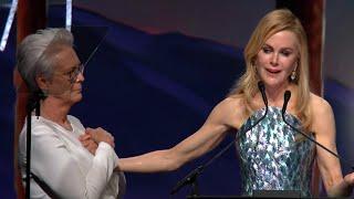 Nicole Kidman Bursts Into Tears Dedicating PSIFF Award to Late Mom