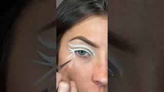 SNOWFLAKE CHRISTMAS EYE MAKEUP #makeup #christmasmakeup #creativemakeup