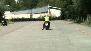 Fahrschule Emotion Führerschein Klasse A / AU Grundfahraufgabe Stop and Go