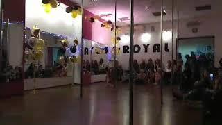 ROYAL Pole Dance