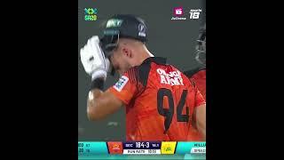 The Sunrisers Eastern Cape captain brings up a superb in the semi-final of SA20