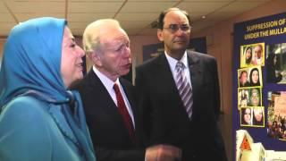 Maryam Rajavi visits exhibition on Iranian regime’s human rights abuses   8 December 2015