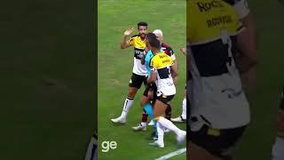 Where are the football gurus? Is this a penalty or nah? @cristianoaraujo @zncoficial #football