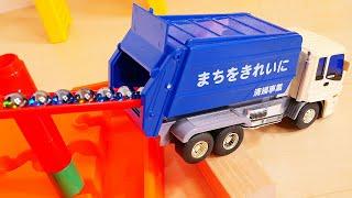 Marble Run Race  Wavey and Ticking Course  Garbage Truck, Dump Truck and Skelton Suv