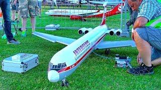 STUNNING BIG RC IL-62M INTERFLUG SCALE MODEL TURBINE JET AIRLINER SUNSET FLIGHT DEMONSTRATION