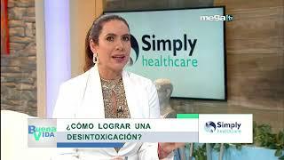 La Dra. Maritza Fuentes conversa con el Dr. Freddy Duque