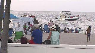 Fourth of July celebrated on Fort Lauderdale Beach