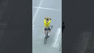 REDEMPTION! Yates banishes the demons to ride into the Maglia Rosa & all but seal the 2025 Giro! 🩷