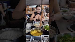 The Best Noodle Tom Yum Seafood -Thai Street Food