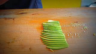 Avocado Mastery: How to cut an Avocado like a Head Sushi Chef