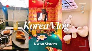 Korea Vlog | Korean Mythical Cafe, Nudake Croissants, Wiggle Wiggle Store, Banpo Bridge Water Show