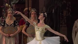 Nadezhda Batoeva (Mariinsky Ballet) as Gamzatti, La Bayadere Act 2