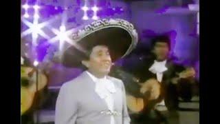 CORNELIO REYNA "SUFRIENDO PENAS" CON EL MARIACHI 2000 - PROGRAMA DE VERÓNICA CASTRO.