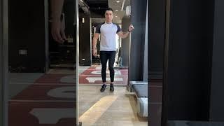 Warm up for lower body (dynamic stretches)