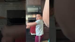 Funny boy dancing to Ariana Grande’s Side to side