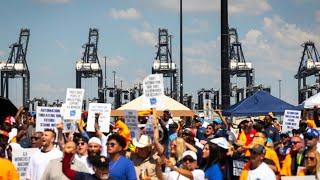 How could dockworkers strike impact Iowa?