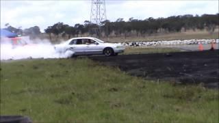 85 FORD V8 FALCON FAIRLANE BURNOUT AT BUNROUT WARRIORS 8 13 12 2014