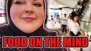 Foodie Beauty Visits One of the BIGGEST Malls in the World to Only Talk about FOOD