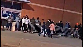 HUGE LINE Black Friday 2019 Best Buy