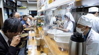 超絶天ぷらラッシュ！！深夜１時から始まる東京立ち食い蕎麦屋に密着丨Tachigui Soba - Japan's Morning Meal For Those in a Hurry