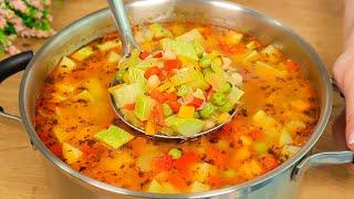 Diese gesunde Gemüsesuppe mit Bohnen kann ich den ganzen Tag über essen! Bohnen Suppe mit Gemüse.