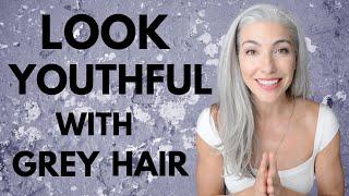 7 (MORE) WAYS TO LOOK YOUTHFUL WITH GREY HAIR