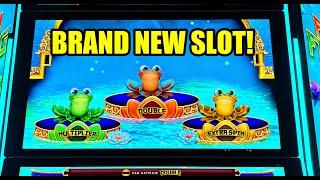 NEW SLOT! Huge Wins max betting on Fu Frog.