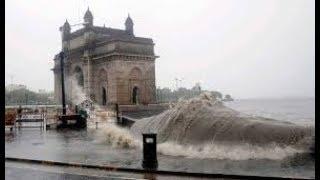 Cyclone Hits Gateway of India / Mumbai Rains