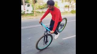 how to do rolling stoppie on cycle||on disk brake #amazing#stunt #viral#stoppie #