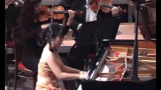 20071004 Hyejin Kim plays Schumann Piano Concerto in A minor in Pilzen, Czech