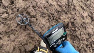 THE NEW GARRETT VORTEX VX9 METAL DETECTOR ON ANCIENT PLOUGHED LAND