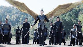 The Queen regenerates her golden wings, returns domineering, and the army bows down to greet her