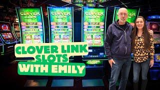 Clover Link Slots with Emily #casinoslots #win #slotbonus