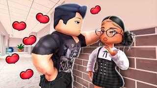 POPULAR GUY FALLS IN LOVE WITH A NERD (Berry Avenue)