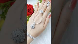 Trọn bộ vỏ xoàn 6 món 320.100.000₫ Kim Cương tấm DEF vvs2 .Ổ viên chủ 5li4 - 6li3.Sáng đẹp nhất nhé