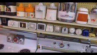 Vintage Housewares: Kitchen Timers