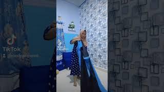 pasang Karpet Rumah serba Biru 