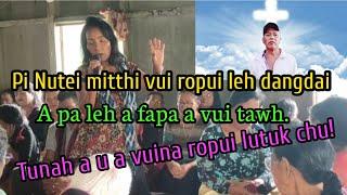 Mitthi vui ropui dangdai //Ama u ngei ropui takin a vui.