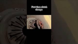 is gadi ka first time clutch plate khula #video #mechanic #carparts MY CARZONE
