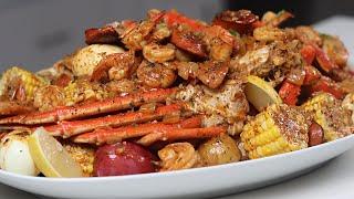 The Perfect Seafood Boil Everyone Loves | How To Make Cajun Crab boil