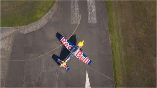 Red Bull Aerobatic Experiences - Matt Hall Racing