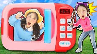 Heyjini pretend play with toy microwave