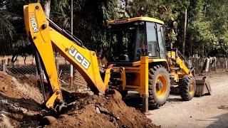 JCB Backhoe Loader Making A Drain - JCB Working Road Construction