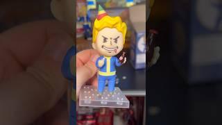 Vault Boy gives the middle finger ️